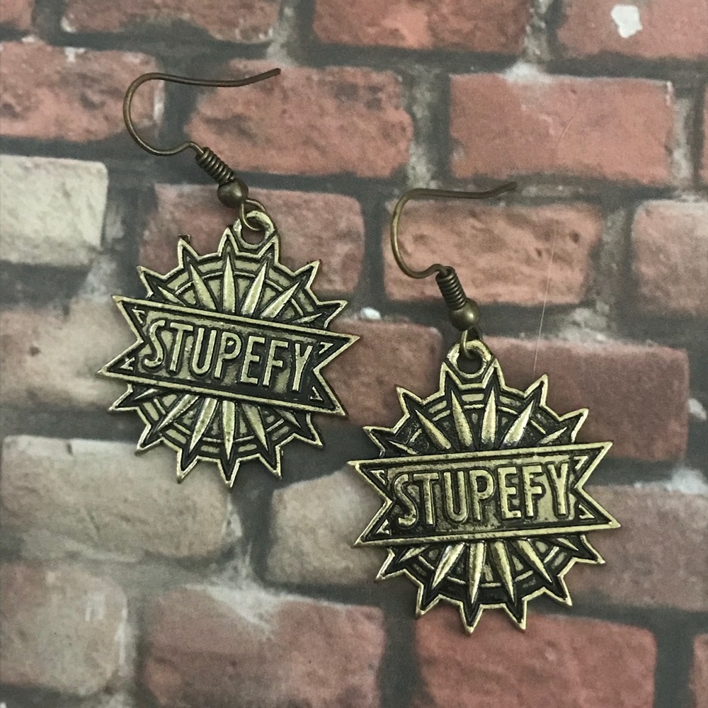 🆕 HP Stupefy Spell Earrings